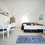 Ana Casa vacanze *