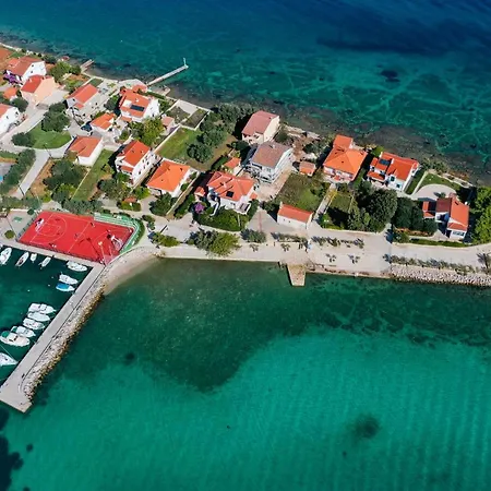 Holiday home Ana Poljana (Ugljan)